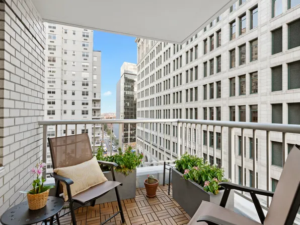 70 East 10th Street image 5 of 9