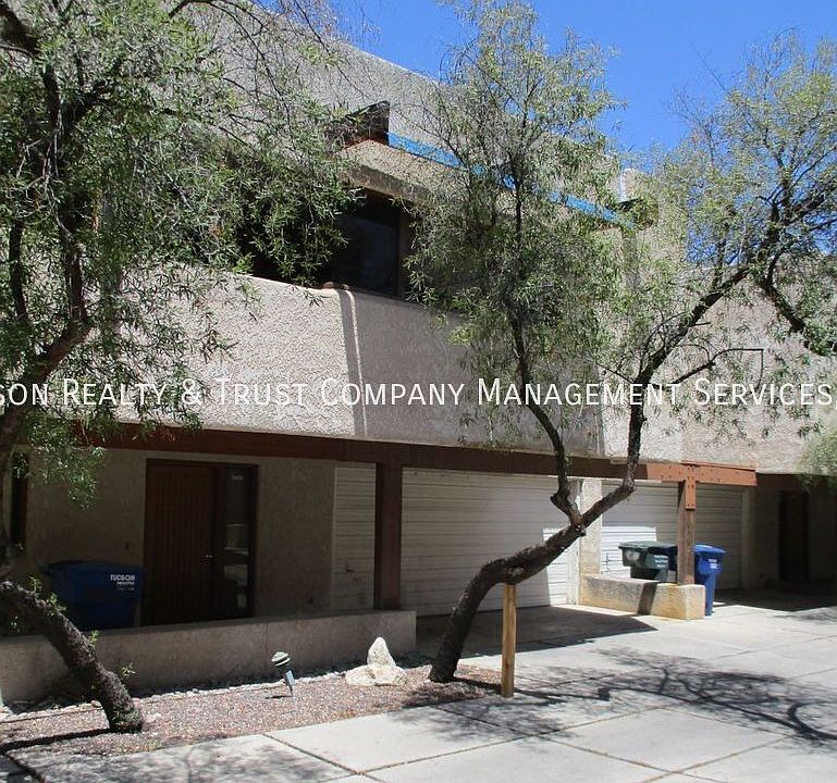 1st image of 2455 E 1st St