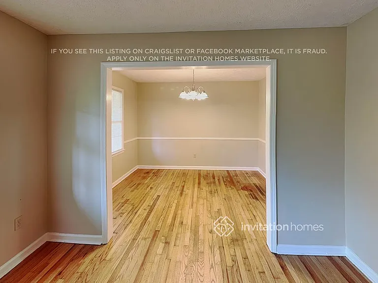 5676 Crestwood Dr — Photo 4