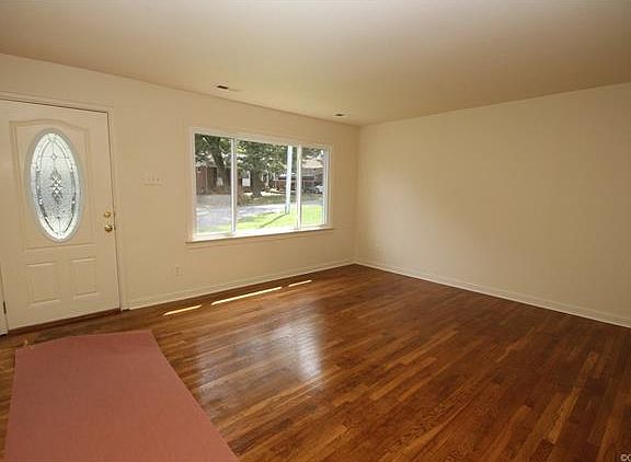 2nd image of 210 N Beech Ave