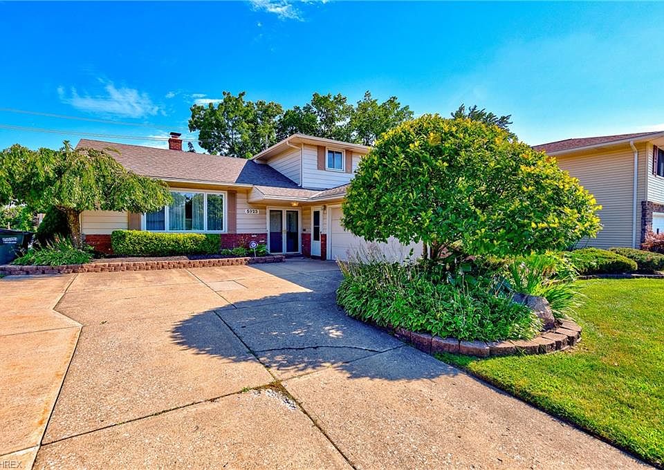 1st image of 5923 Ashcroft Dr