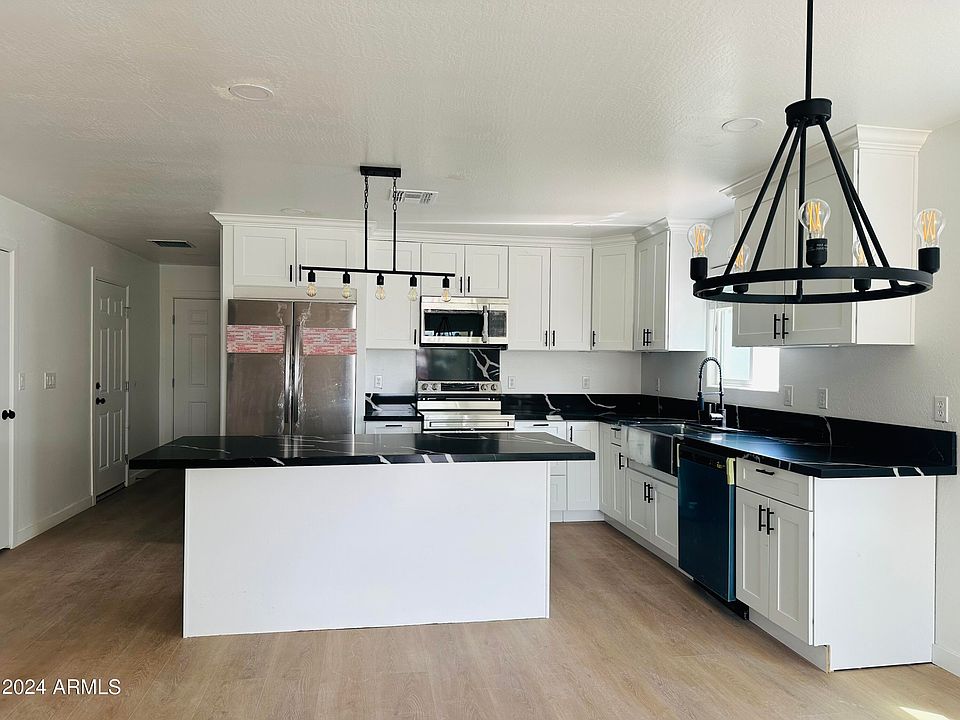 1st image of 10917 W Mohave Street