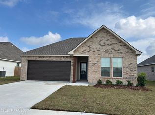 310 Hidden Meadows Dr, Lafayette, LA 70506