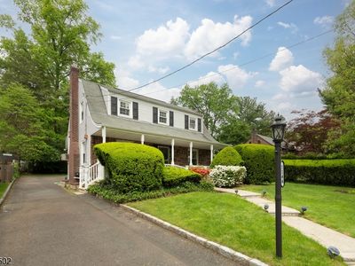 1144 Sussex Rd, Teaneck, NJ, 07666