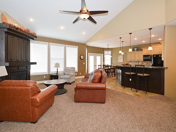 2nd image of 4085 Silverado Dr