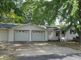 2820 Gilman Dr, Plover, WI 54467