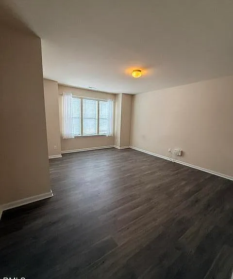 806 Carpenter Glenn Dr — Photo 28