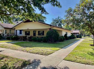 525 N 2nd St, Arkansas City, KS 67005