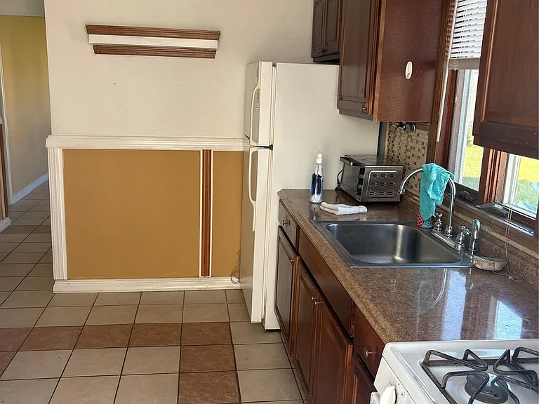 70 Parma Rd — Photo 2