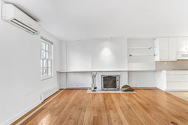 Rented by Christie's International Real Estate Group, LLC | media 12