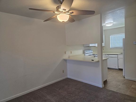 4th image of 7596 Silvertree Ln