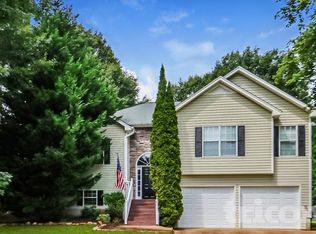 64 Cedars Glen Cir, Villa Rica, GA 30180