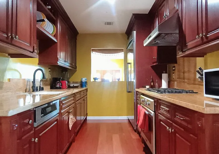 21323 Conradi Ave — Photo 14