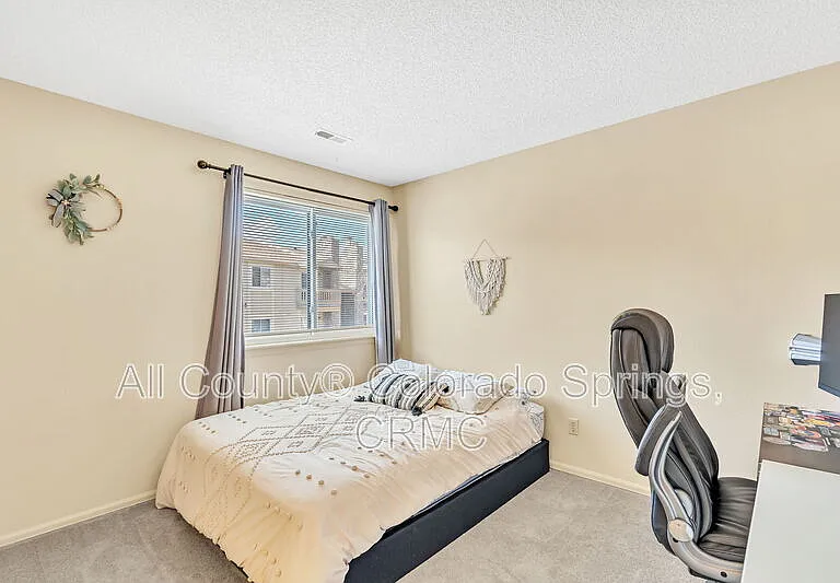 916 Tenderfoot Hill Rd #203 — Photo 10