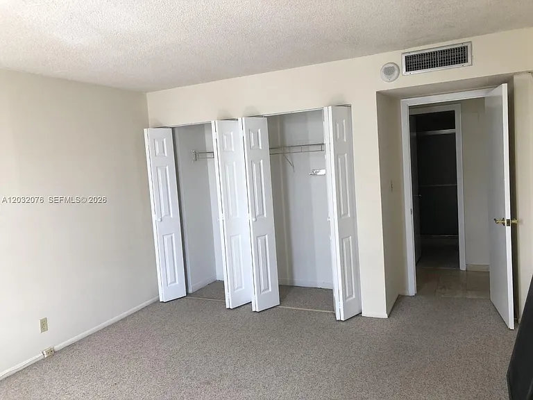 150 Ocean Lane Dr #4B — Photo 24