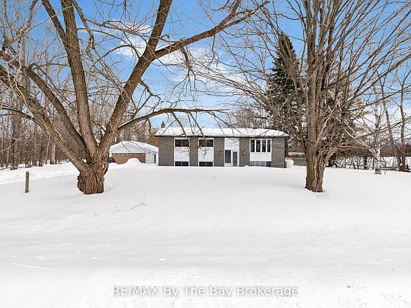2nd image of 1781 Klondike Park Rd