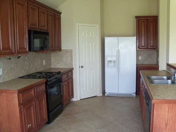 4th image of 19902 Shore Meadows Ln