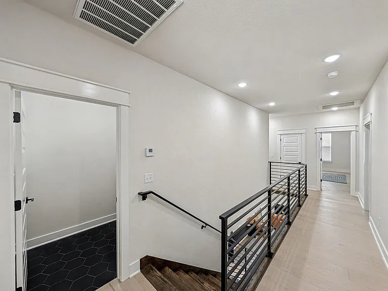 30 Cromer Dr — Photo 23