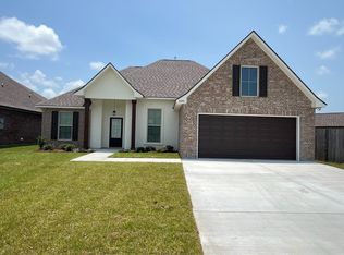 2493 Goldfinch Dr, Houma, LA 70364