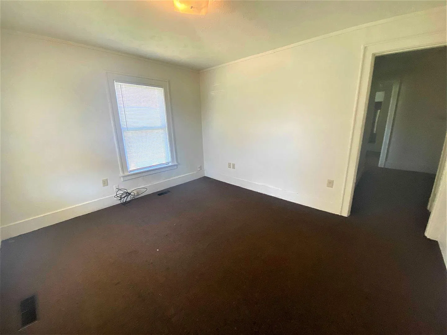 Cat Friendly 2 Bedroom in West Carrollton with Rent Special! — Photo 4