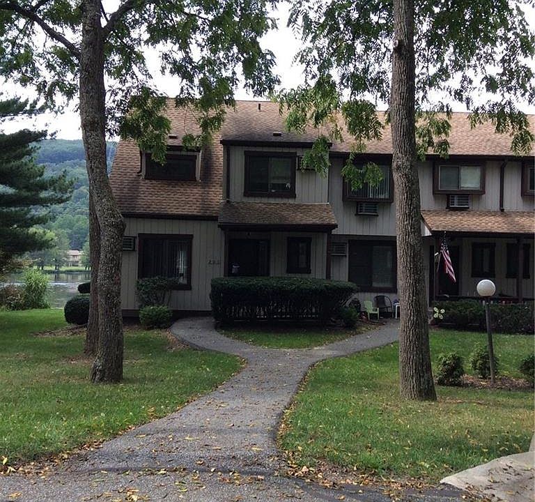 1st image of 301 Mountain Laurel Dr