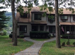 301 Mountain Laurel Dr, Monroe, NY 10950