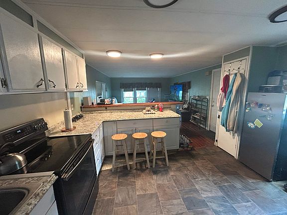 5th image of 10 Rudman Drive