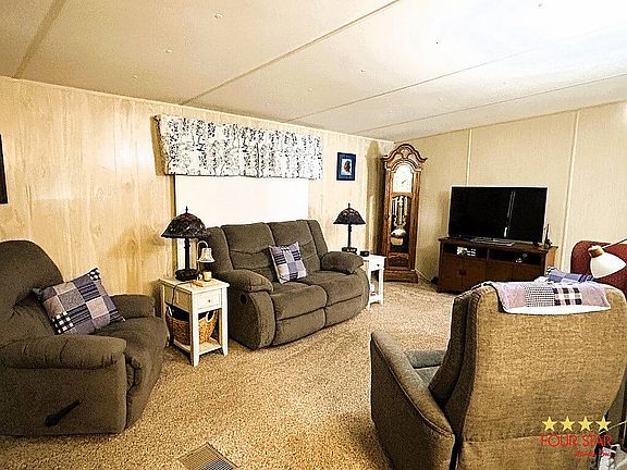 3rd image of 506 W Noble Ave #156