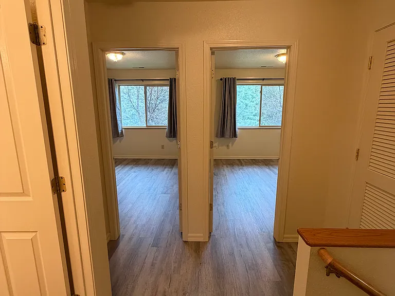 Hallway to bedrooms.