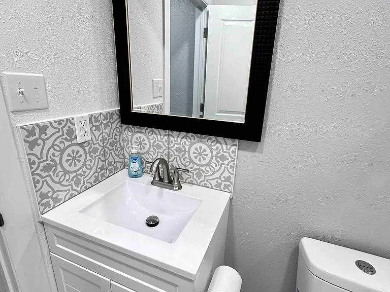 Full Bathroom with Bathtub