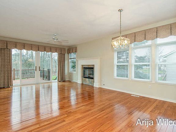 5th image of 1075 Dogwood Meadows Dr SE