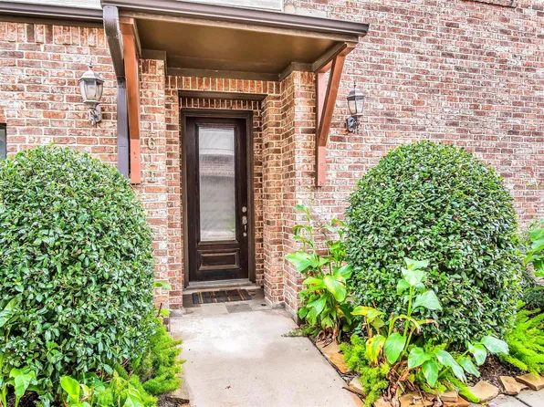 1611 Silver St, Houston, TX 77007