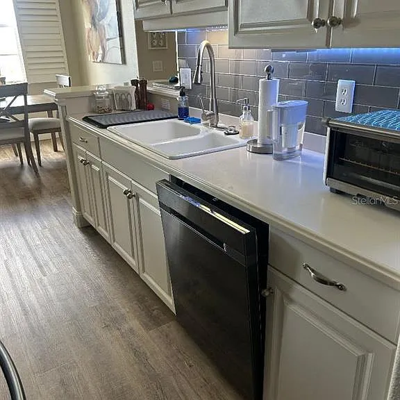 940 Cooper St #302 — Photo 12
