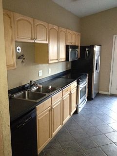 2nd image of 4837 Rugby Rd