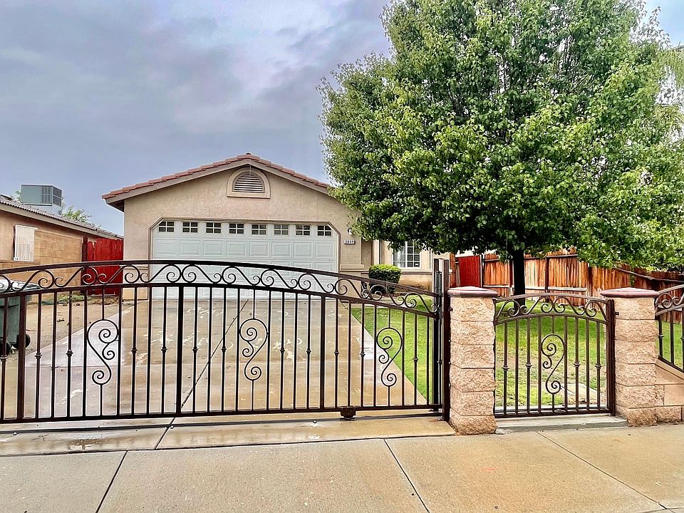 Spacious Family Home
4bedroom 2 Bathroom