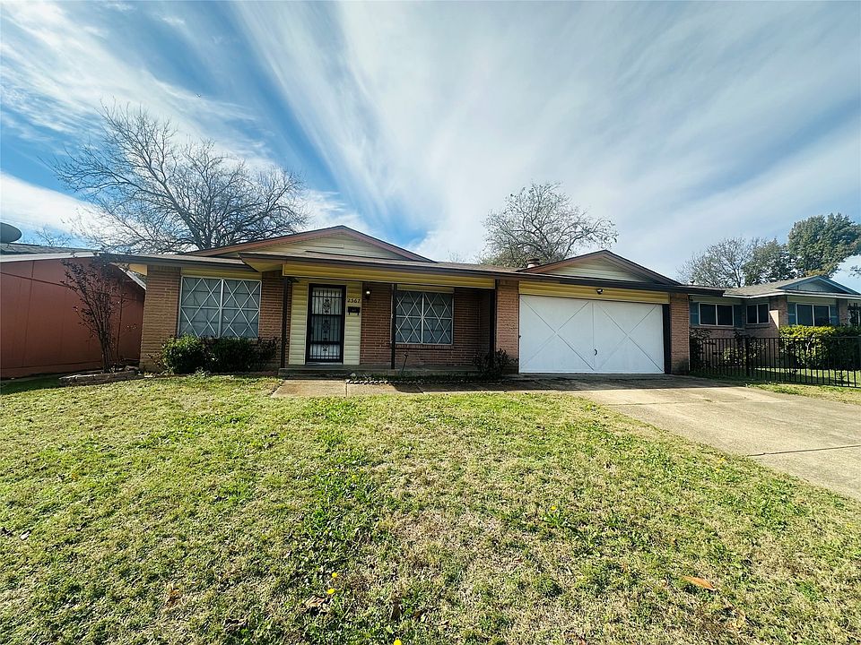 1st image of 2567 Wood Valley Dr