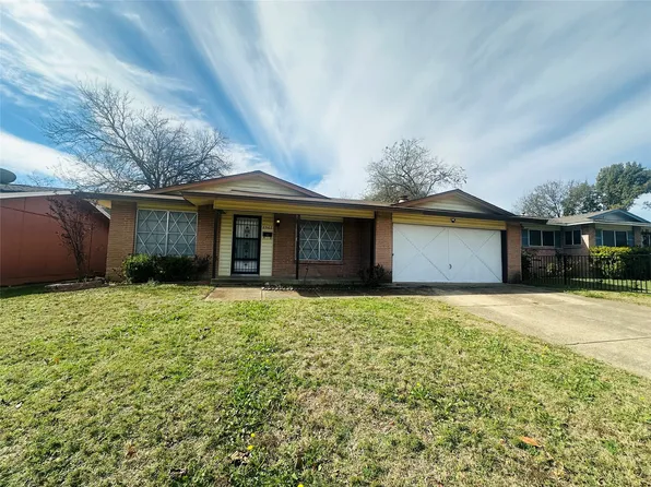 2567 Wood Valley Dr, Dallas, TX 75211