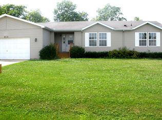 3789 E 2702nd Rd, Sheridan, IL 60551