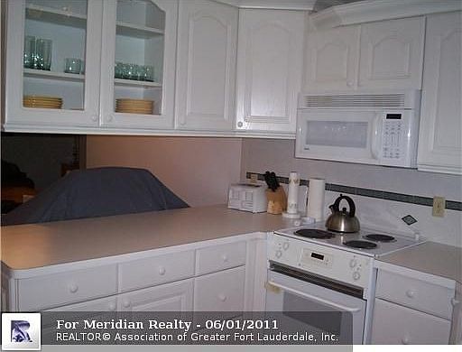 2nd image of 249 Wimbledon Lake Dr