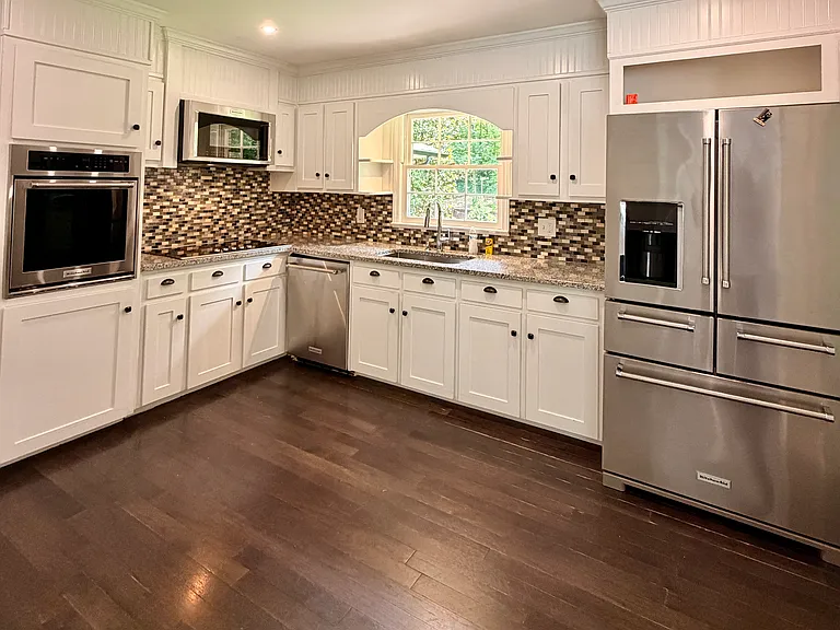4000 Lower Roswell Rd — Photo 7