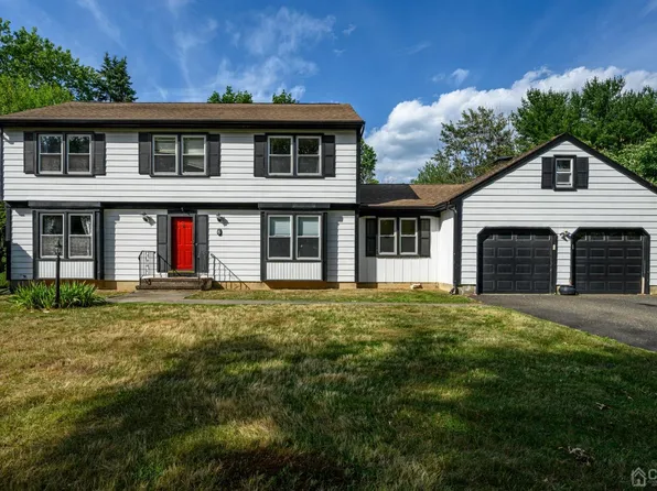 6 Cartwright Dr W, West Windsor, NJ 08550