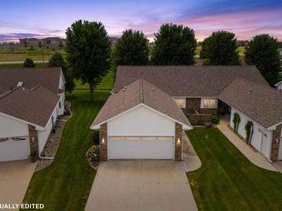4303 Briarwood Dr, Cedar Falls, IA, 50613
