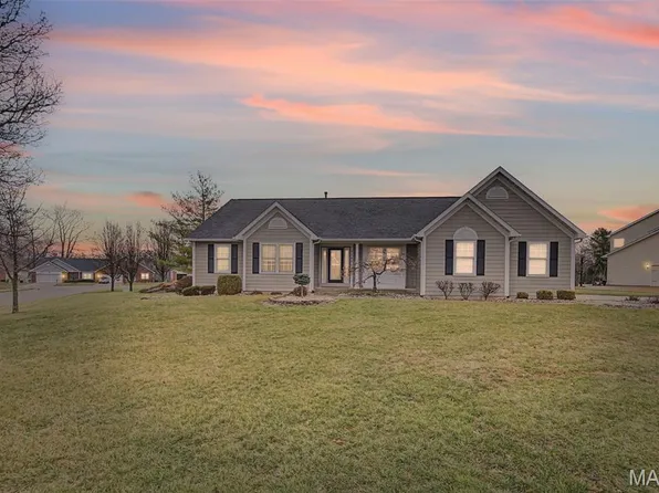 7366 Timberwolf Trl, Fairview Heights, IL 62208