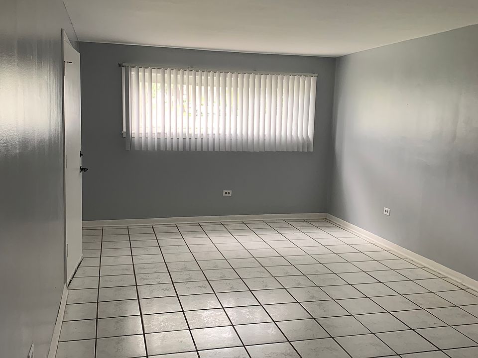 1st image of 168 Golfview Dr