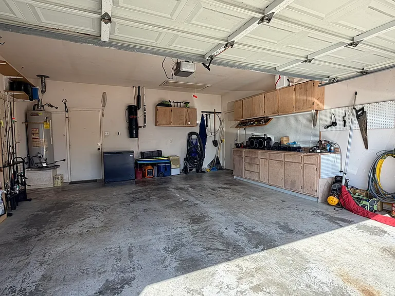13806 Primavera Dr — Photo 32