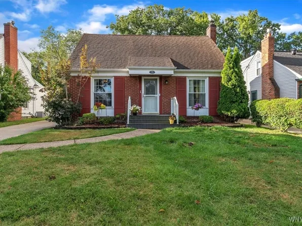71 Gardenwood Ln, Buffalo, NY 14223
