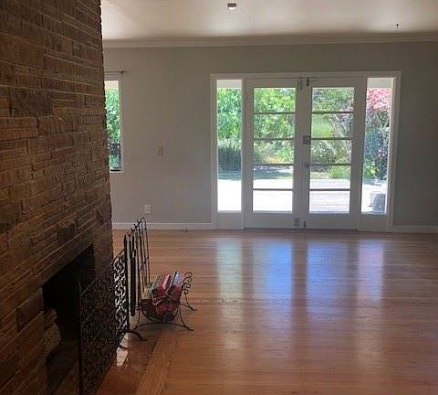 4th image of 3888 Coolidge Ave