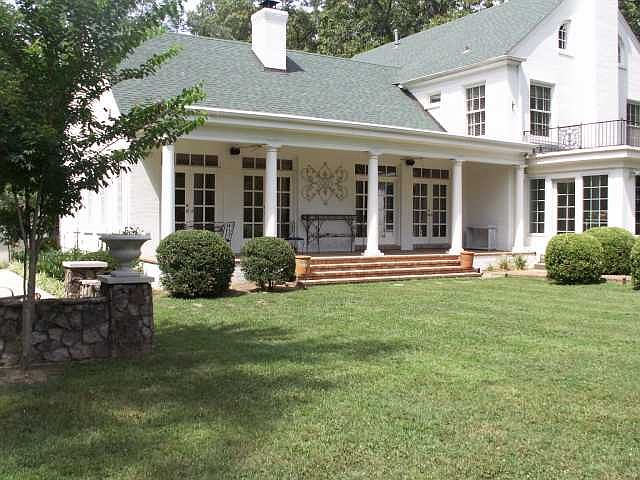 2nd image of 508 S Perkins
