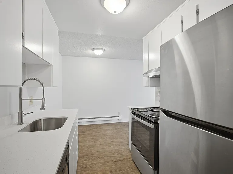 D14 Apartments — Photo 15