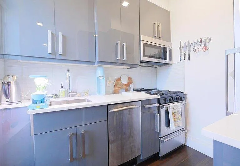 219 7th Ave #4F — Photo 6